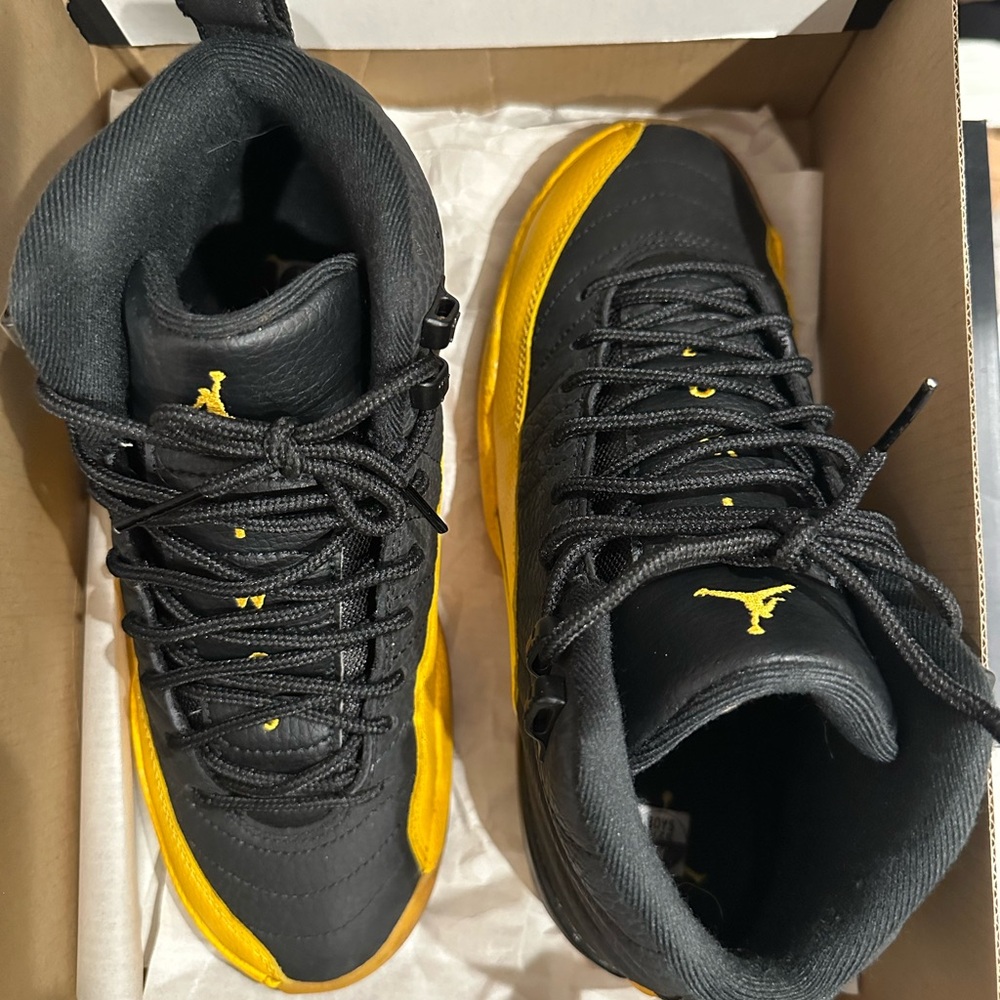 Air Jordan 12 Retro GS Sneakers